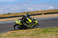 anglesey-no-limits-trackday;anglesey-photographs;anglesey-trackday-photographs;enduro-digital-images;event-digital-images;eventdigitalimages;no-limits-trackdays;peter-wileman-photography;racing-digital-images;trac-mon;trackday-digital-images;trackday-photos;ty-croes